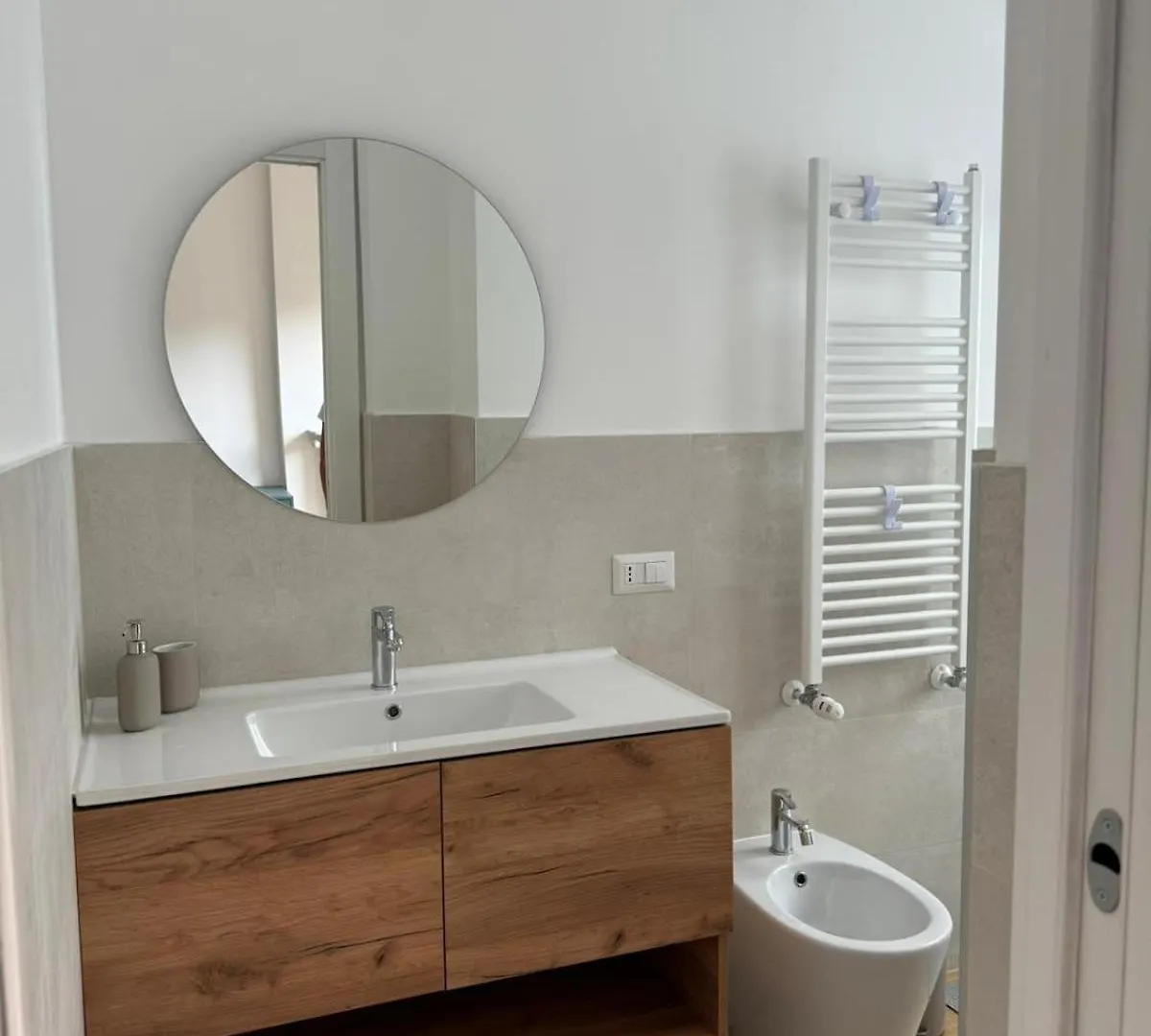 Design And Comfort In Cso Lodi Milánó 0*,  Olaszország